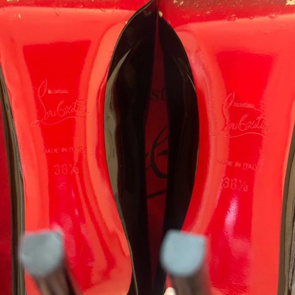 AUTHENTIC Christian Louboutin Black Heels - Picture 12 of 12